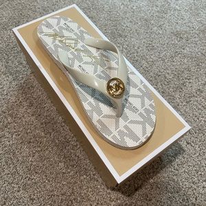 NEW Michael Kors flip flops